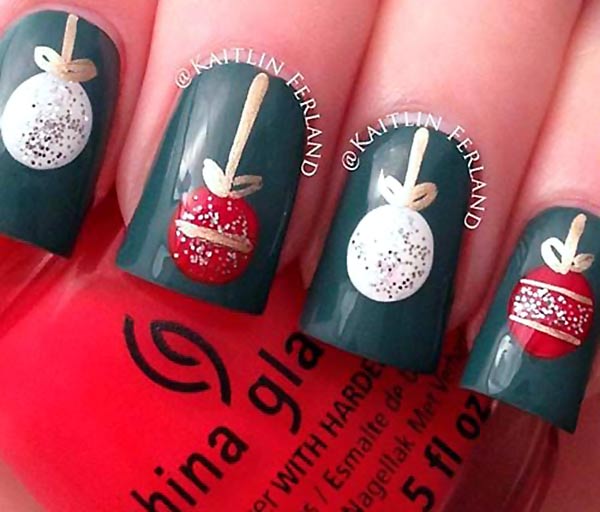 Red Christmas Nails Pictures Wallpapers